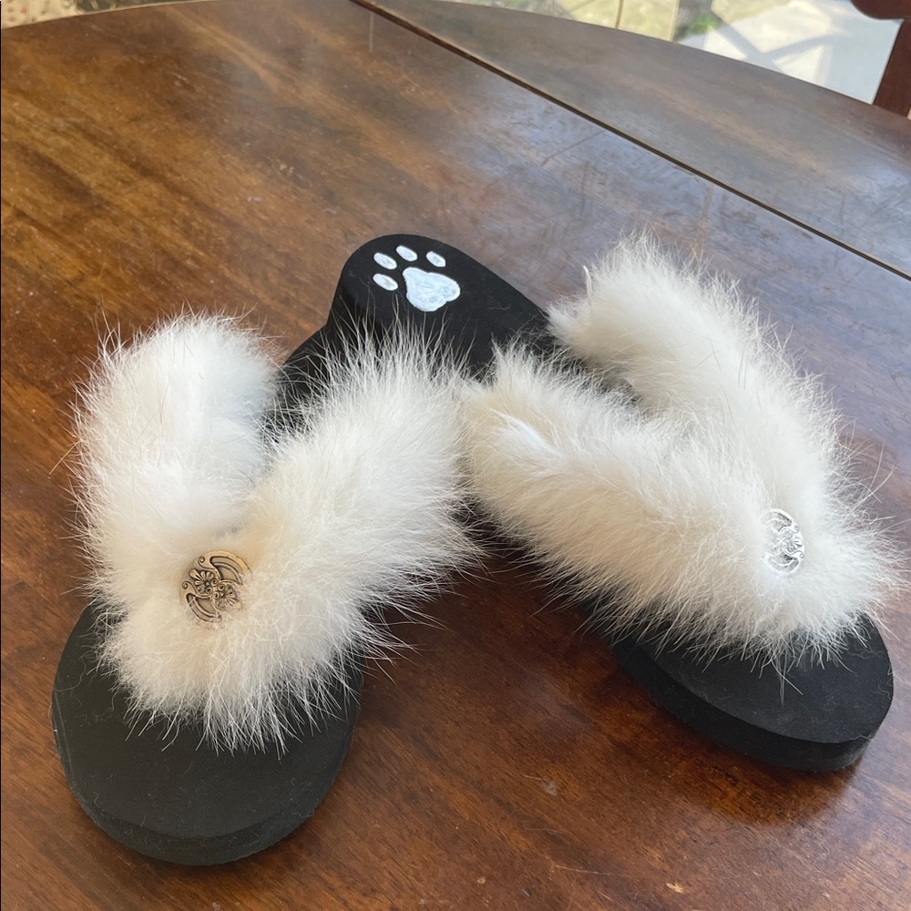 Elegant White Fur Women Sandals